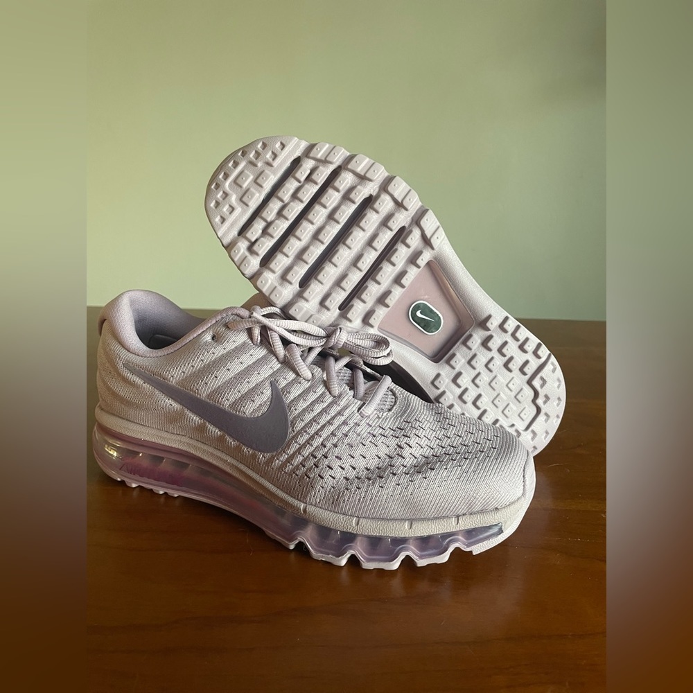 New Women’s Nike Air Max 2017 Shoes purple with box 849560-503 - Picture 3 of 7